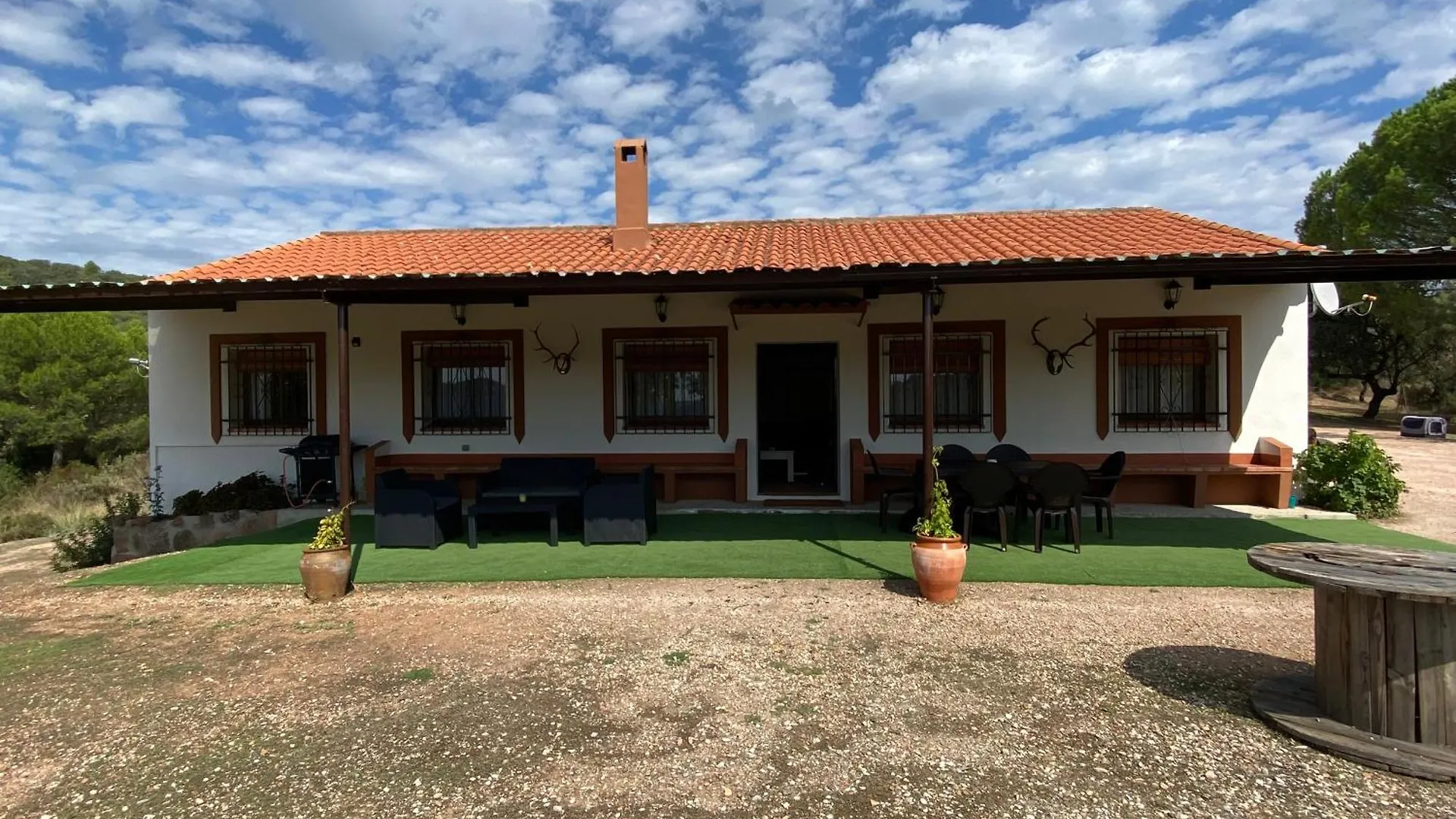 Las Chorreras Del Orejon 1 Villaviciosa de Cordoba 0*,  Spain